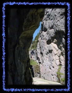 Felswände in der Aareschlucht Felswände in der Aareschlucht